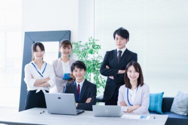 助成金相談を社労士にする7つの理由｜無料相談窓口やリスクも紹介